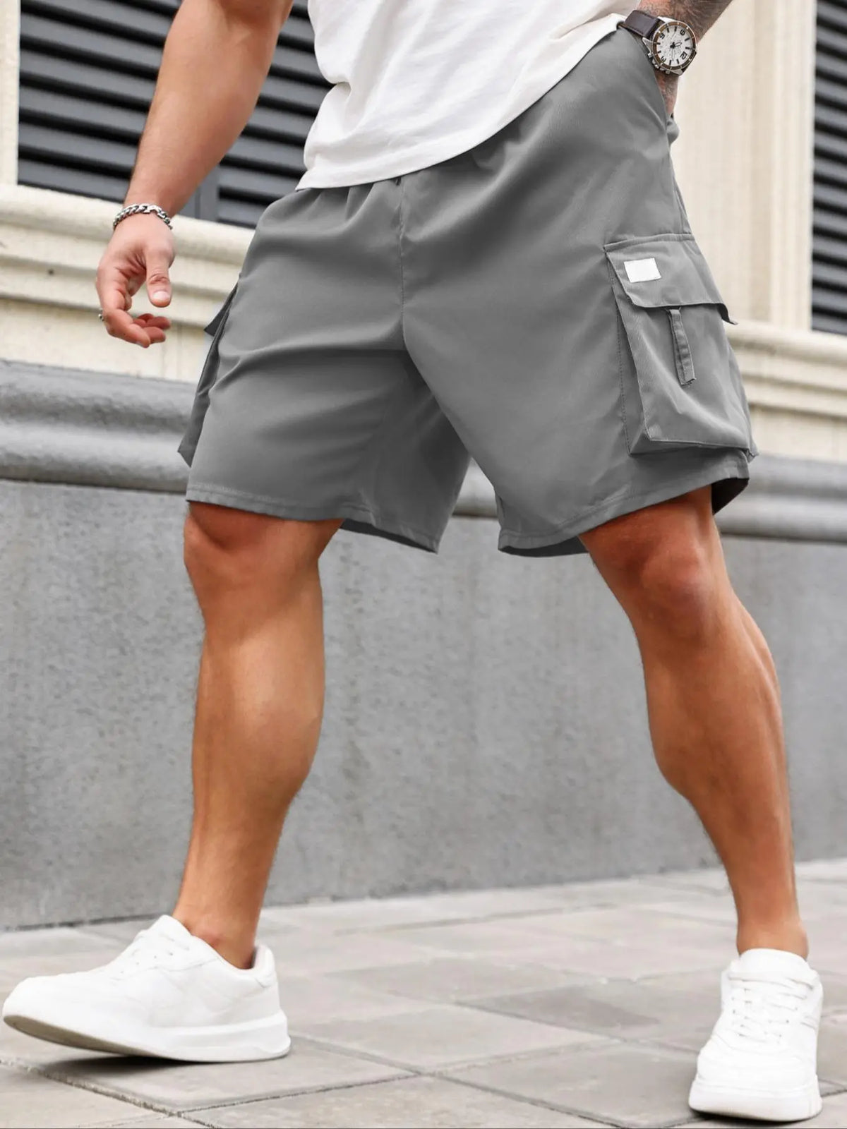 Men's Plus-Size Solid Flap-Pocket Cargo Shorts with Elastic Waist, Casual Fitted Shorts for Daily Outdoor Wear, Casual Streetwear Shorts for All Seasons, Men's Bottoms