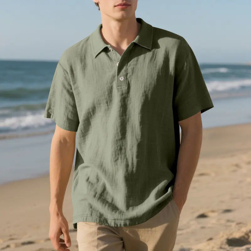 Men’s summer washable crinkled linen polo shirt with classic lapel and three-button placket, relaxed drop-shoulder fit; lightweight and breathable—ideal for seaside/beach, commuting, and casual wear.