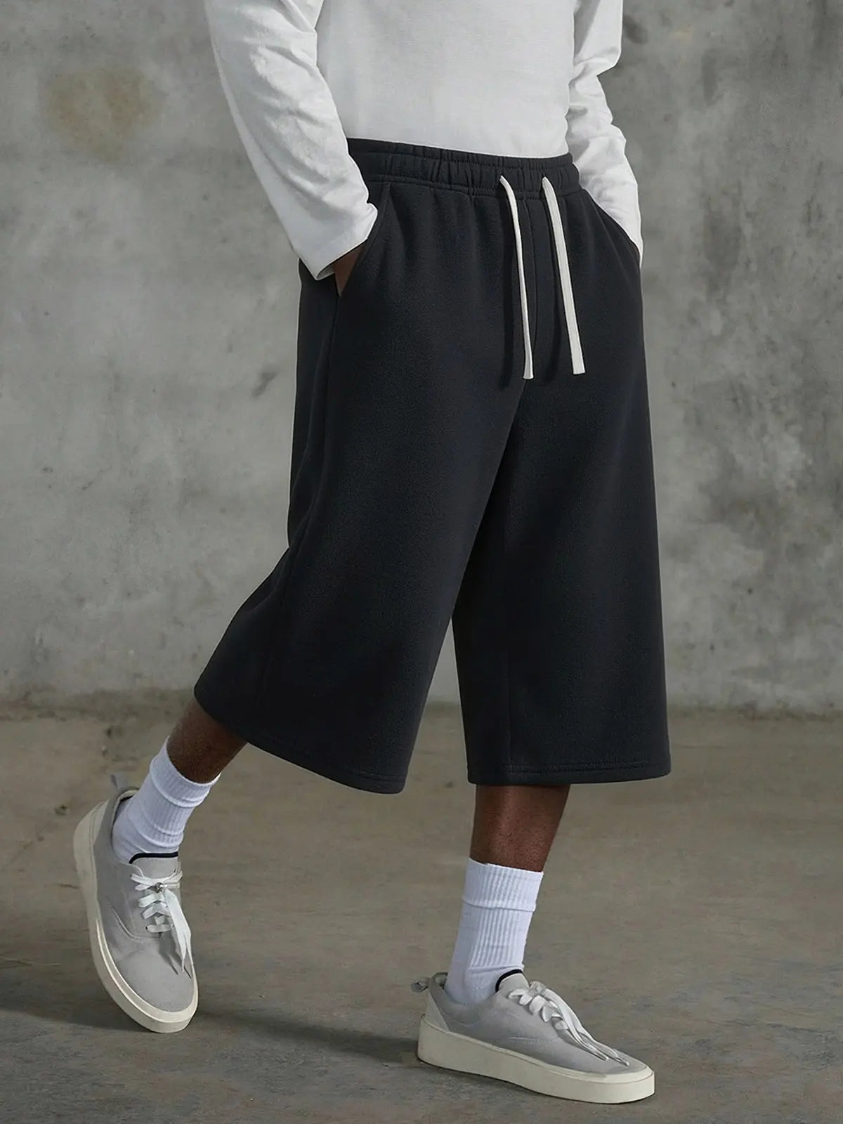 3-pack Men’s casual seven-eighths shorts, summer street style; men’s straight-leg athletic pants; soft, comfortable jogging pants with pockets—suitable for everyday life, work, travel, running, leisure, and outdoor activities.